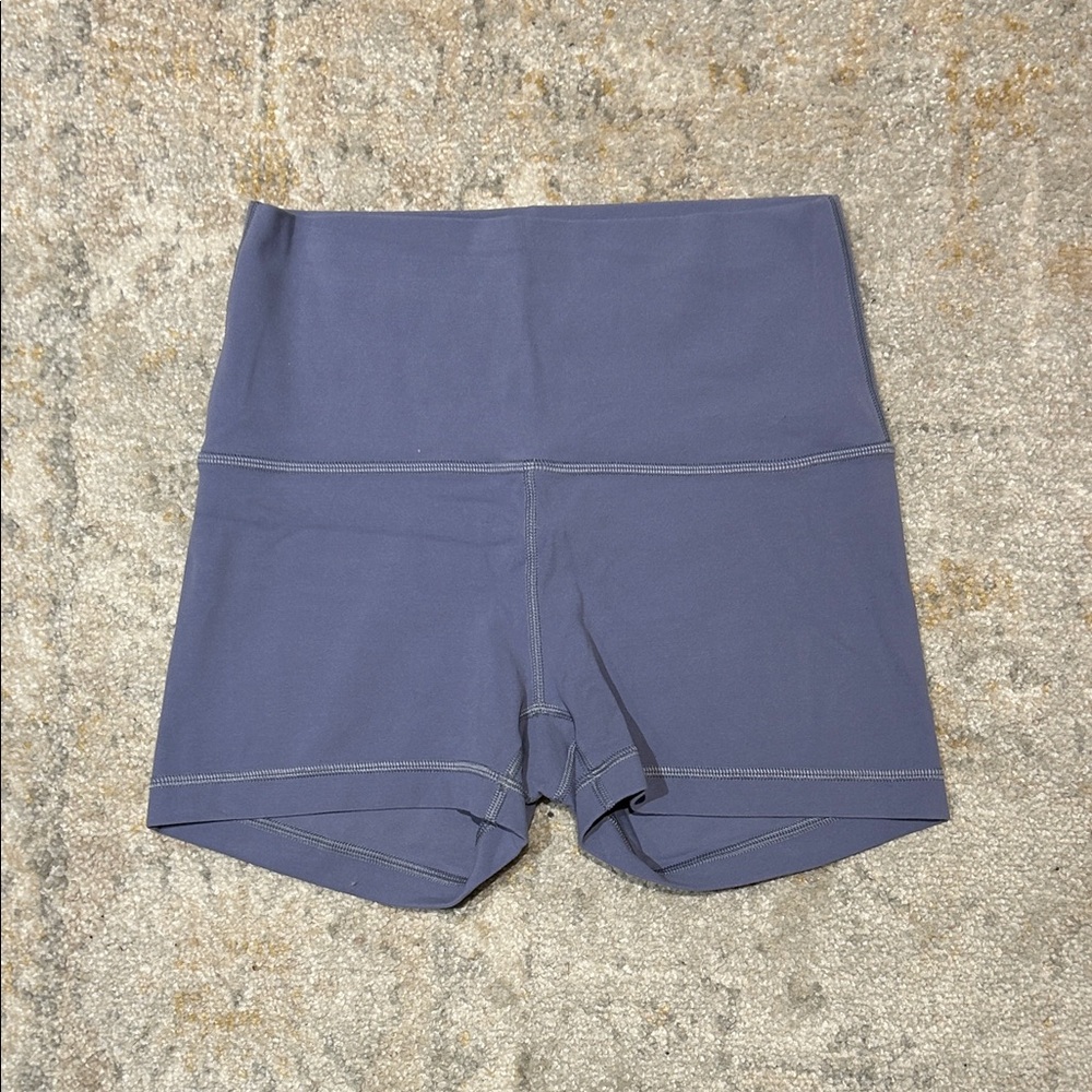 aritzia tna shorts